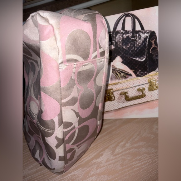 Coach Signature Monogram Blush and Beige Shoulder Bag - Picture 5 of 16